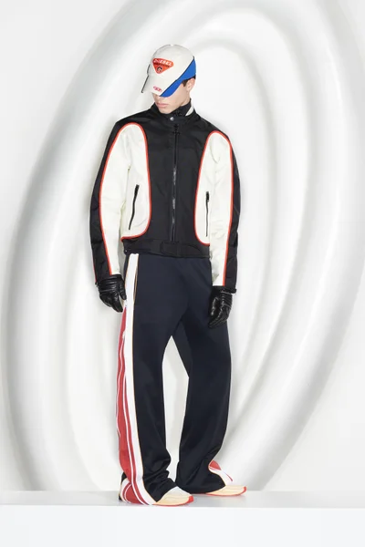 Look 12